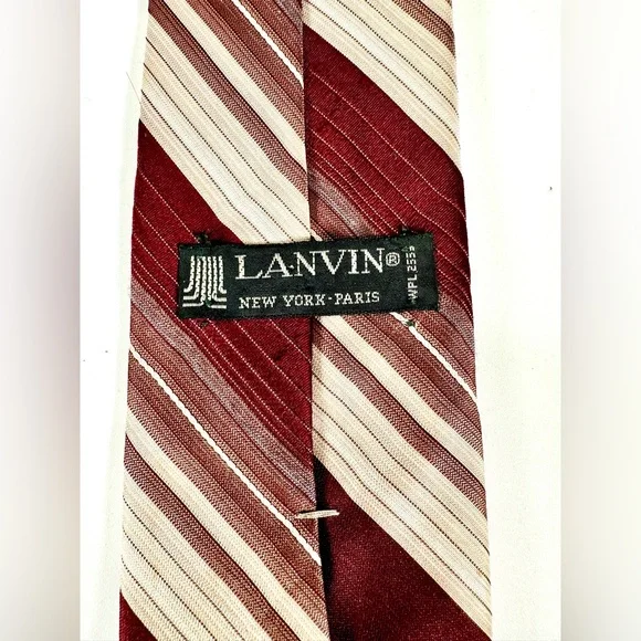 Lanvin Diagonal Elegant Striped Tie